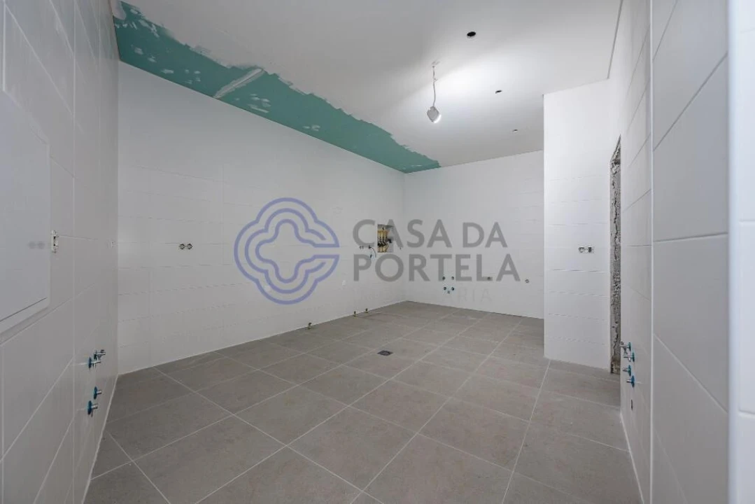 Loja para Venda em Matosinhos e Leça da Palmeira Foto 8