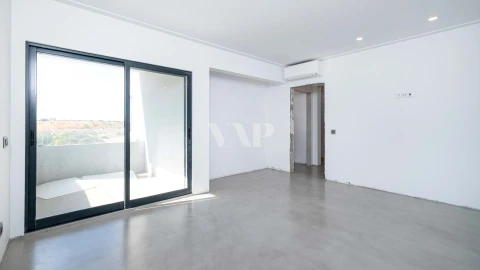 Moradia T7 para Venda em Quarteira