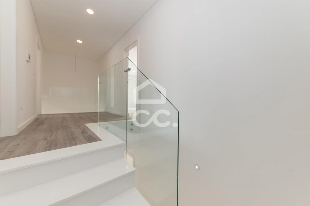 Apartamento T4 para Venda em Amora Foto 25