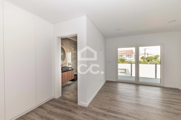 Apartamento T4 para Venda em Amora Foto 28