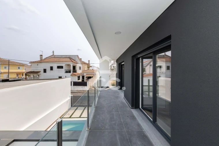 Apartamento T4 para Venda em Amora Foto 44