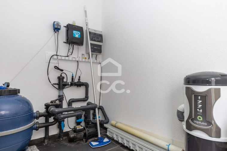 Apartamento T4 para Venda em Amora Foto 16