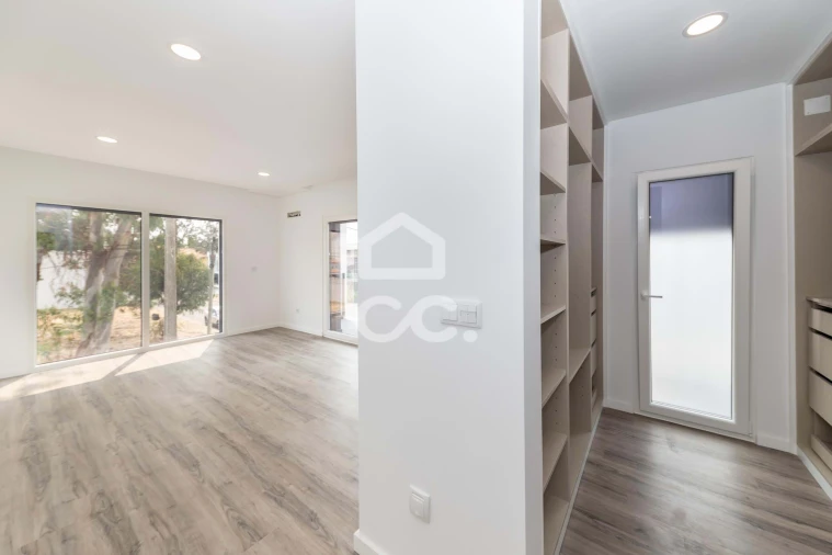 Apartamento T4 para Venda em Amora Foto 39