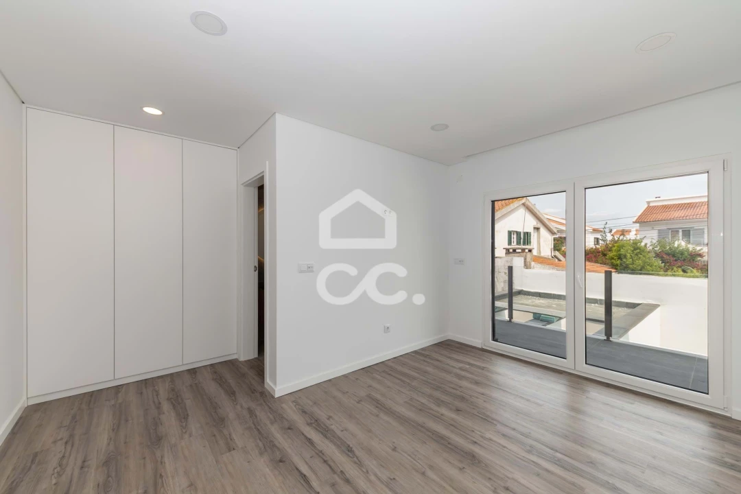 Apartamento T4 para Venda em Amora Foto 30