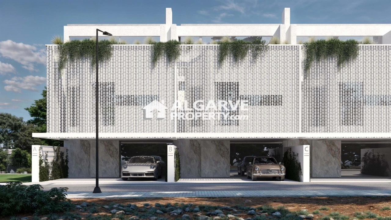 Moradia T4 para Venda em Quarteira Foto 2