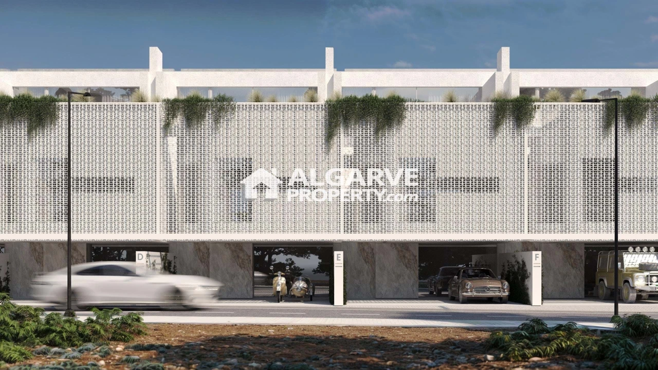 Moradia T4 para Venda em Quarteira Foto 1