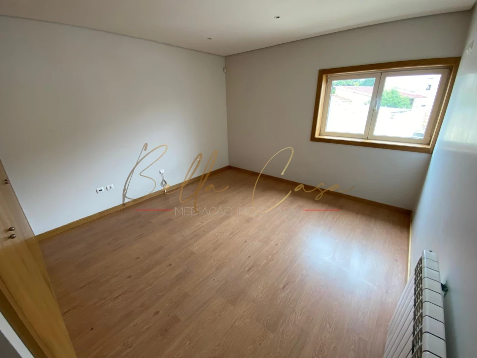 Moradia T3 para Venda em Salreu Foto 4