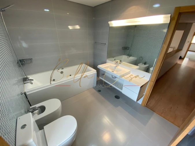 Moradia T3 para Venda em Salreu Foto 7