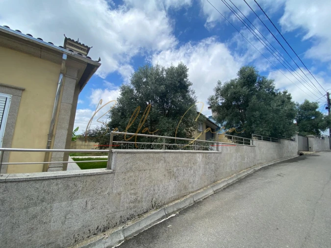 Moradia T3 para Venda em Salreu Foto 31