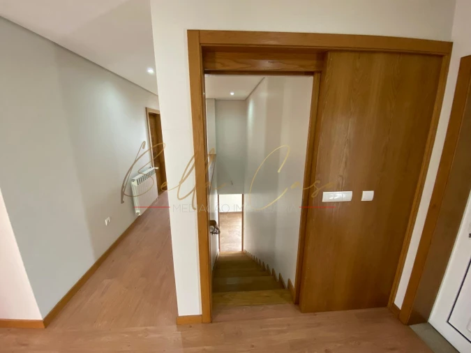 Moradia T3 para Venda em Salreu Foto 22