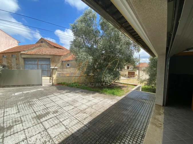 Moradia T3 para Venda em Salreu Foto 35