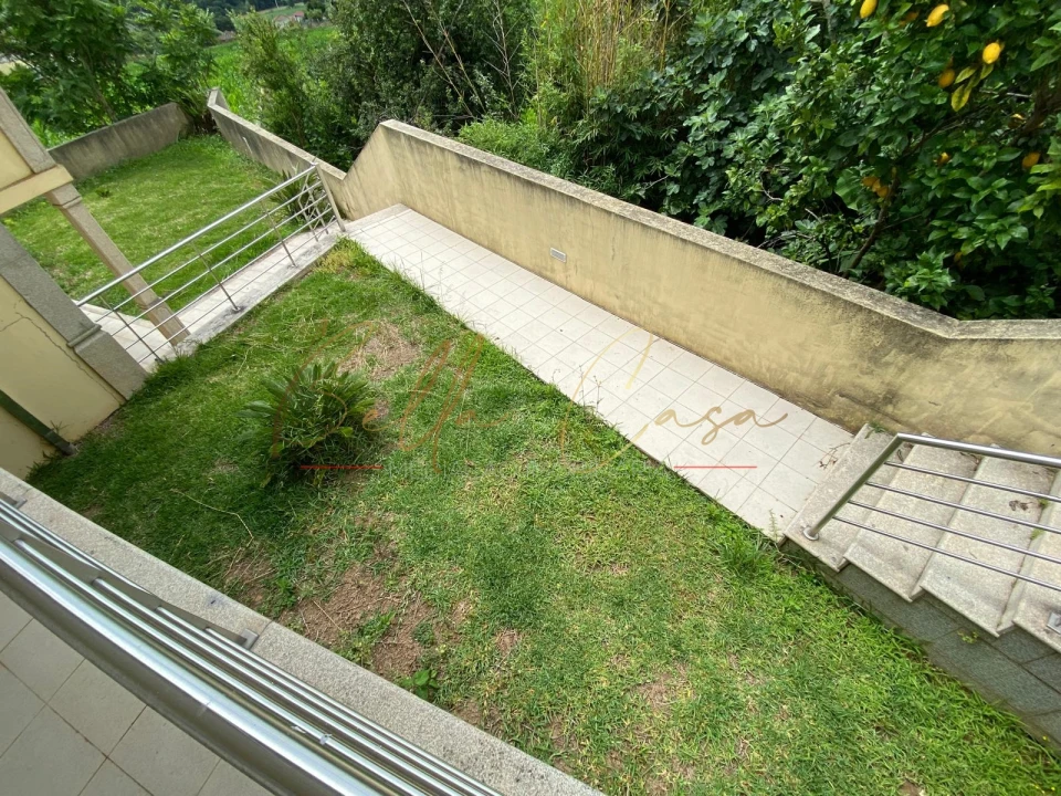 Moradia T3 para Venda em Salreu Foto 23