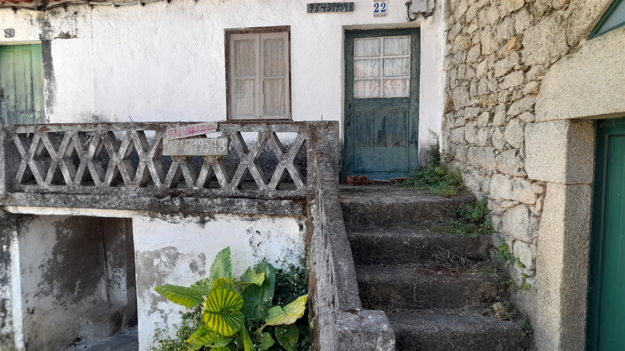 Moradia T4 para Venda em Medelim Foto 2