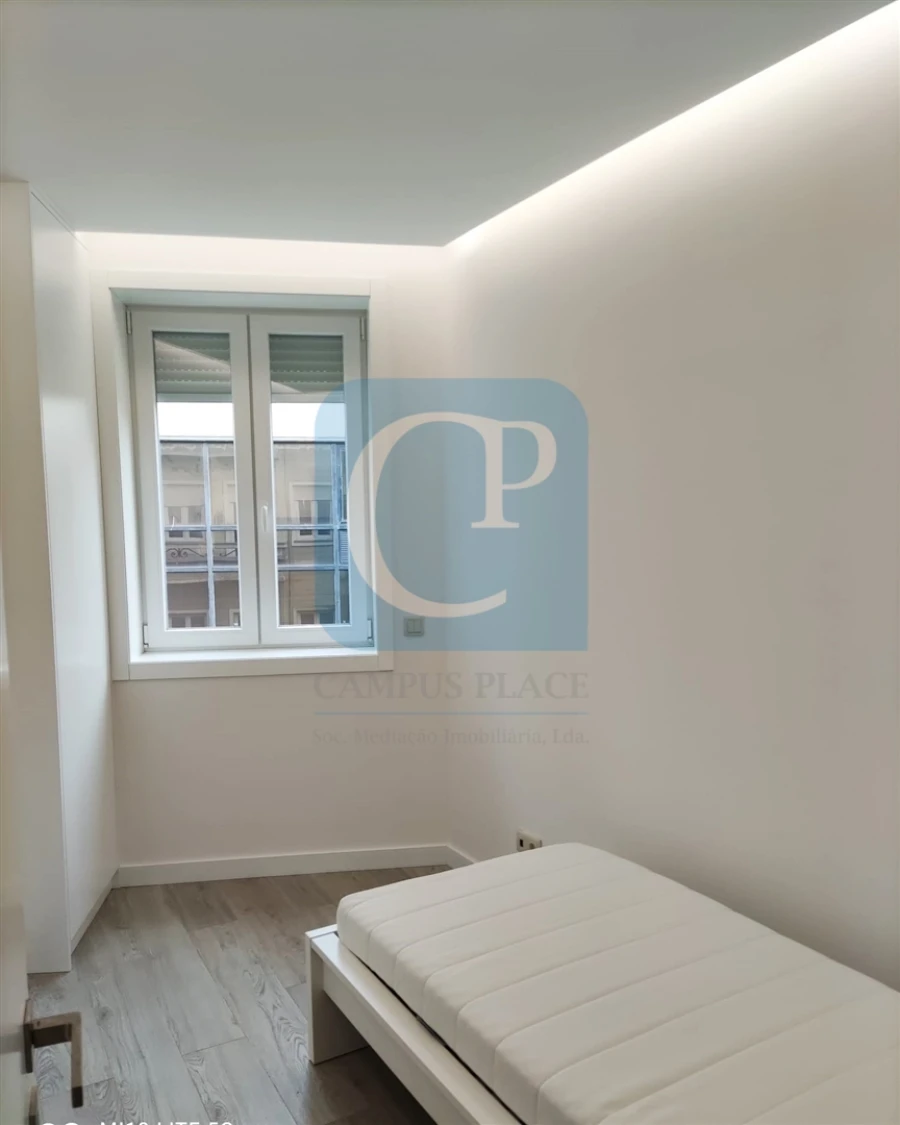 Apartamento T0 para Venda em Cedofeita, Santo Ildefonso, Sé, Miragaia, São Nicolau e Vitória Foto 8