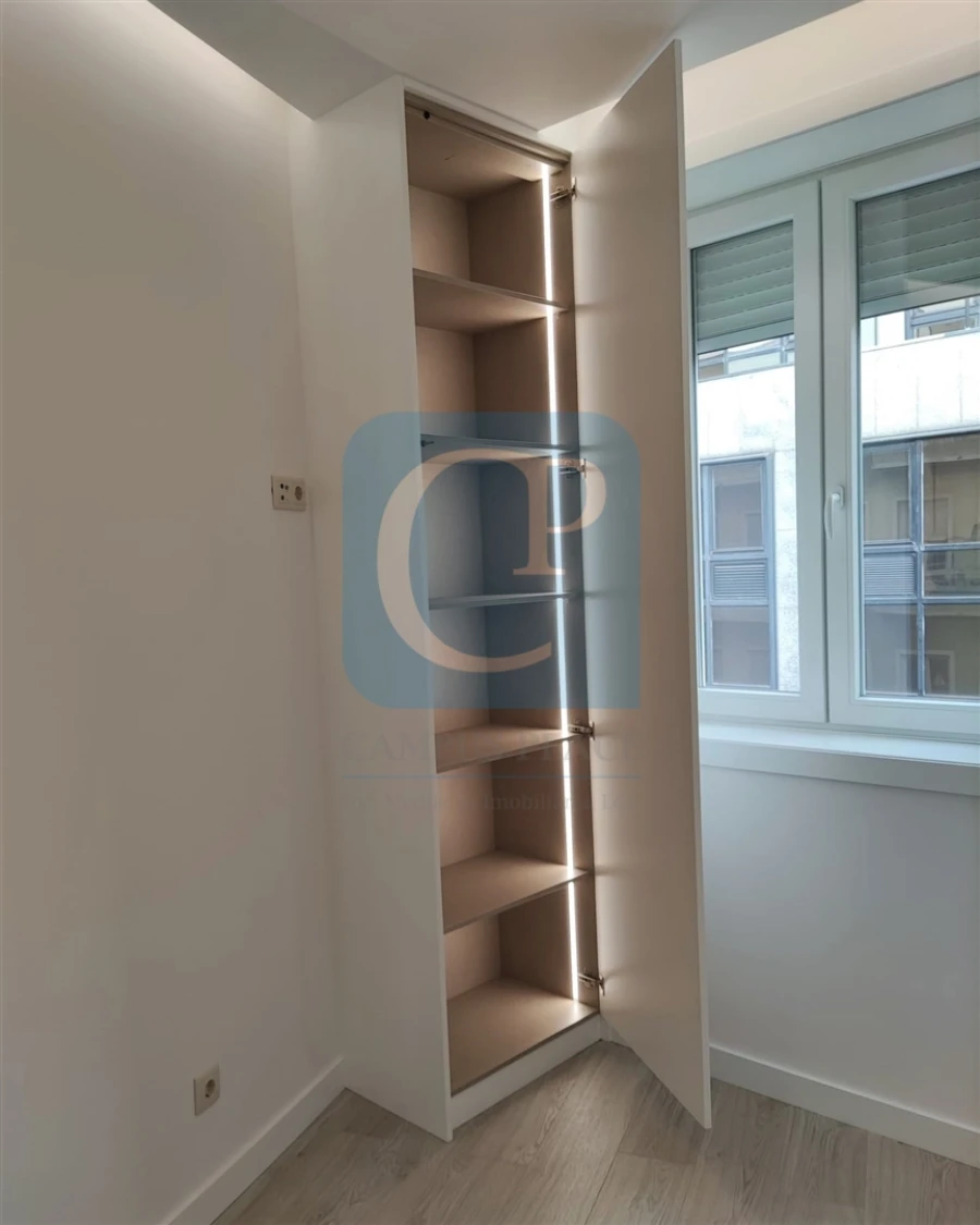 Apartamento T0 para Venda em Cedofeita, Santo Ildefonso, Sé, Miragaia, São Nicolau e Vitória Foto 14