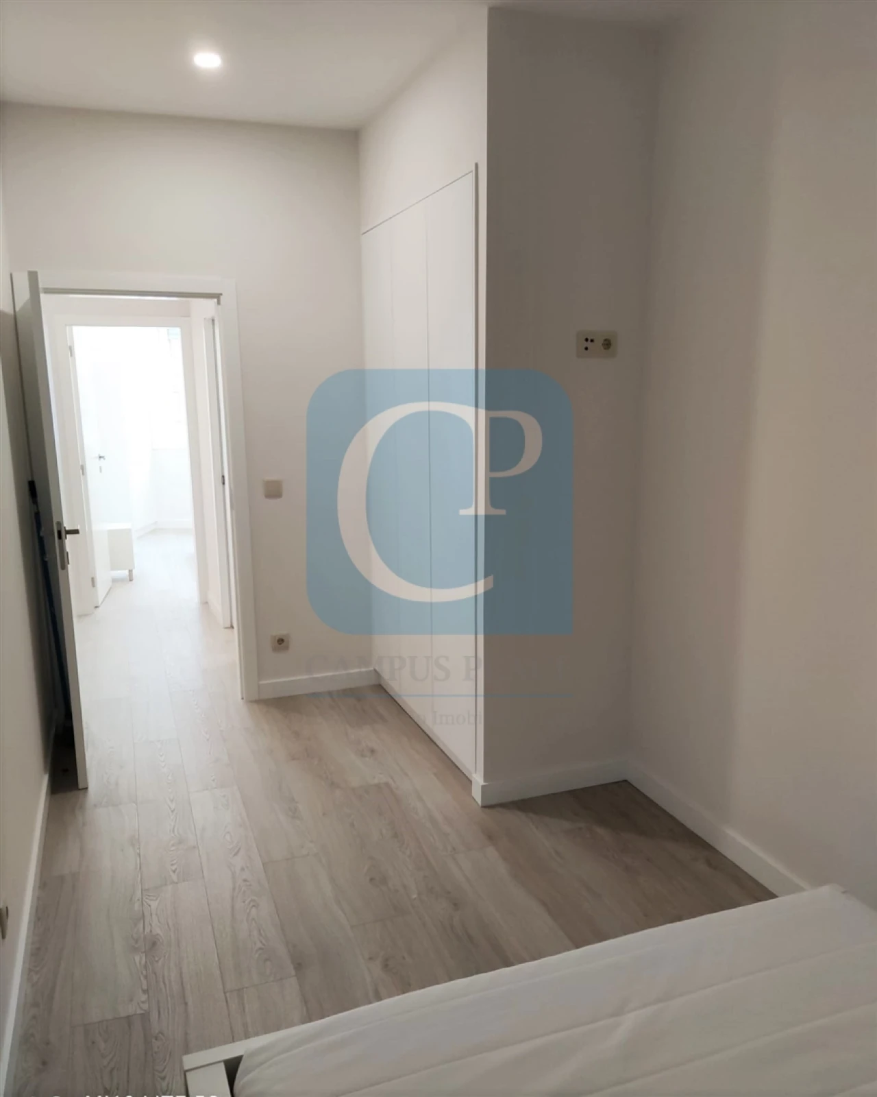 Apartamento T0 para Venda em Cedofeita, Santo Ildefonso, Sé, Miragaia, São Nicolau e Vitória Foto 10