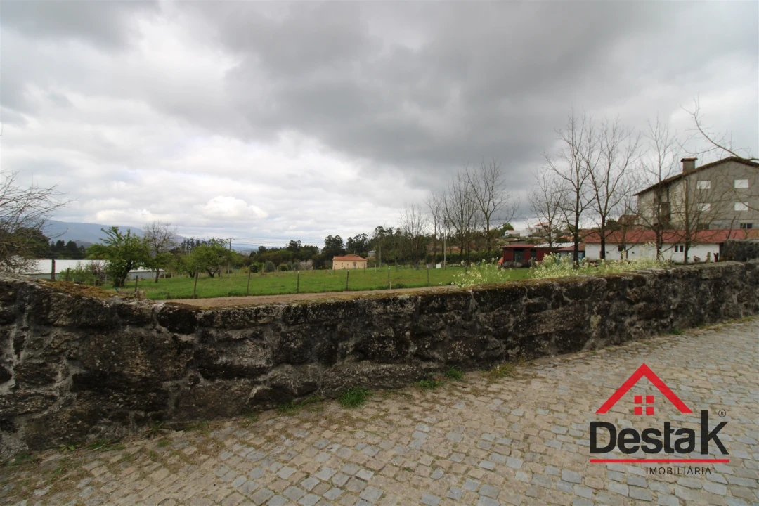 Terreno para Venda em São Vicente de Lafões Foto 6