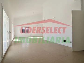 Moradia T4 para Venda em Silveira