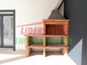 Moradia T4 para Venda em Silveira
