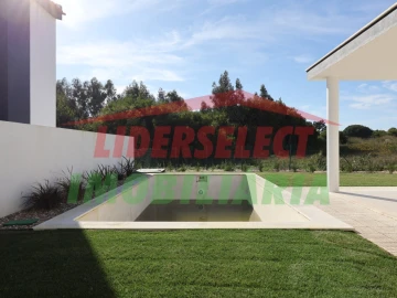 Moradia T4 para Venda em Silveira