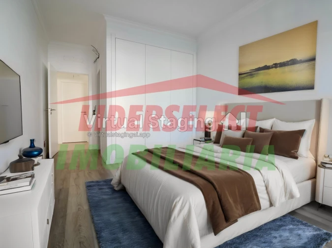 Moradia T4 para Venda em Silveira Foto 10