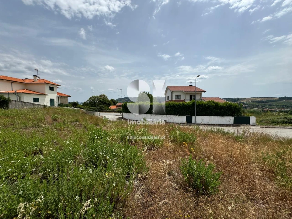 Terreno para Venda em Paços Foto 5