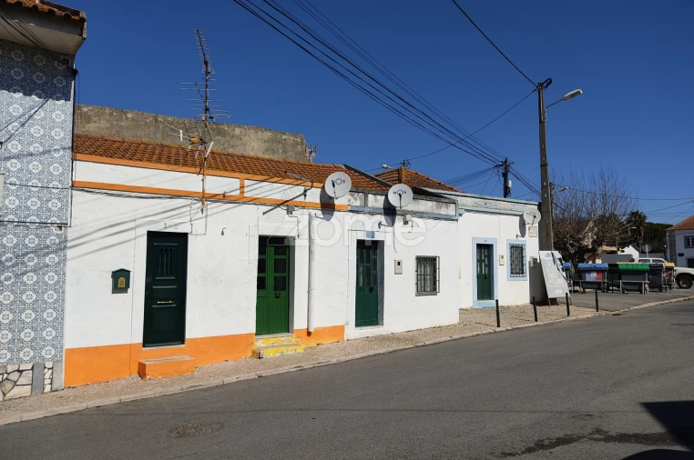 Moradia T4 para Venda em Santo Antão e São Julião do Tojal Foto 3