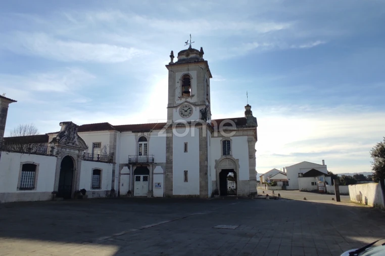 Moradia T4 para Venda em Santo Antão e São Julião do Tojal Foto 13