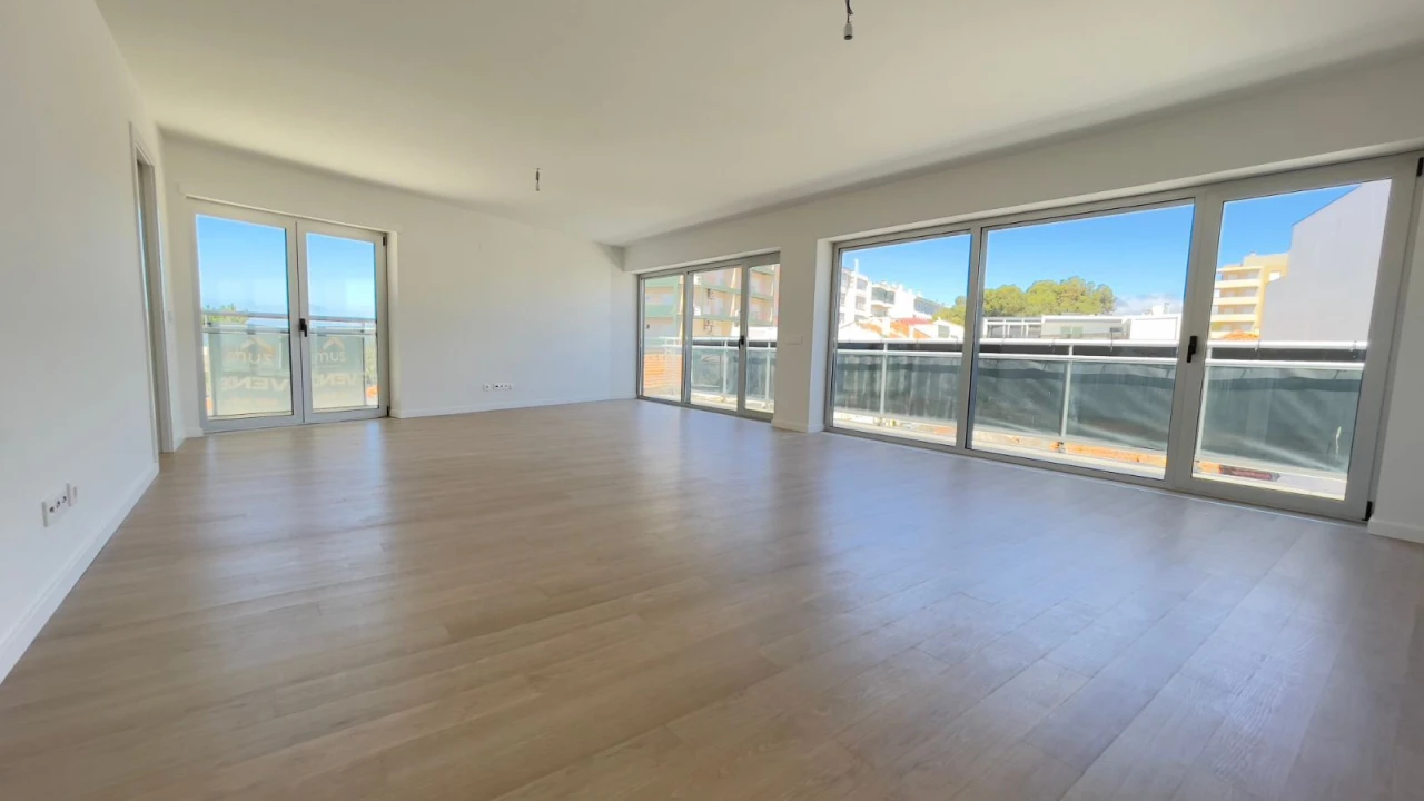 Apartamento T4 para Venda em Alhadas Foto 6