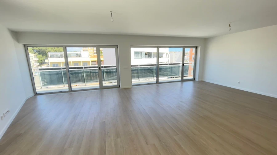 Apartamento T4 para Venda em Alhadas Foto 7