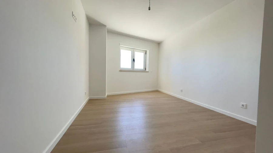 Apartamento T4 para Venda em Alhadas Foto 13