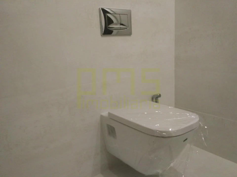 Apartamento T4 para Venda em Cedofeita, Santo Ildefonso, Sé, Miragaia, São Nicolau e Vitória Foto 25