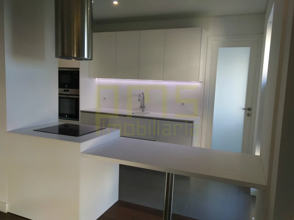 Apartamento T4 para Venda em Cedofeita, Santo Ildefonso, Sé, Miragaia, São Nicolau e Vitória Foto 13