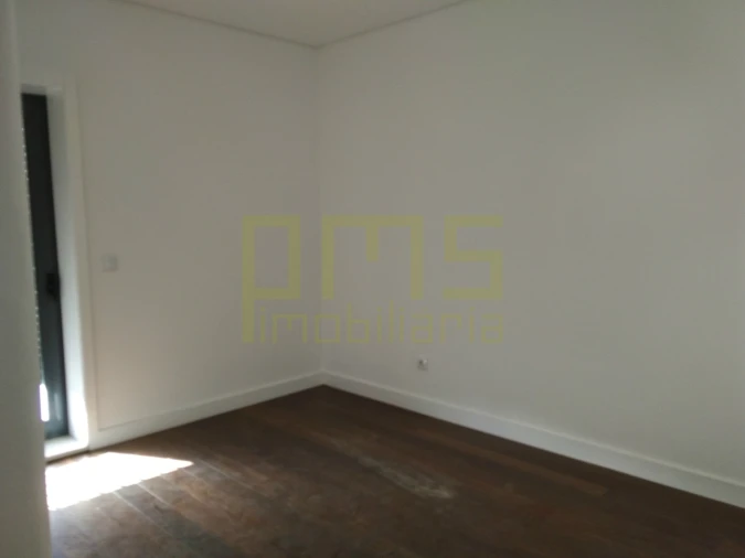 Apartamento T4 para Venda em Cedofeita, Santo Ildefonso, Sé, Miragaia, São Nicolau e Vitória Foto 26