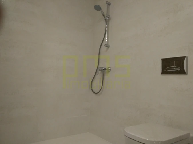 Apartamento T4 para Venda em Cedofeita, Santo Ildefonso, Sé, Miragaia, São Nicolau e Vitória Foto 33