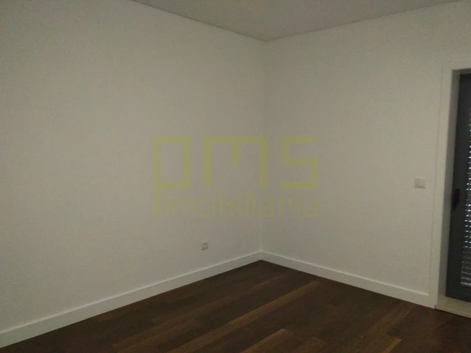 Apartamento T4 para Venda em Cedofeita, Santo Ildefonso, Sé, Miragaia, São Nicolau e Vitória Foto 16