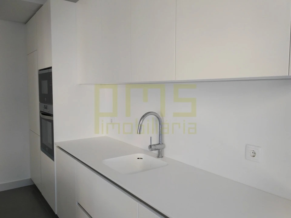 Apartamento T4 para Venda em Cedofeita, Santo Ildefonso, Sé, Miragaia, São Nicolau e Vitória Foto 8