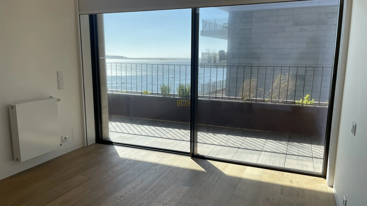 Apartamento T4 para Arrendamento em Lordelo do Ouro e Massarelos Foto 27