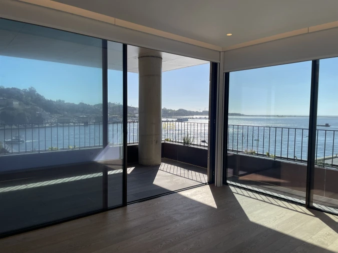 Apartamento T4 para Arrendamento em Lordelo do Ouro e Massarelos Foto 20