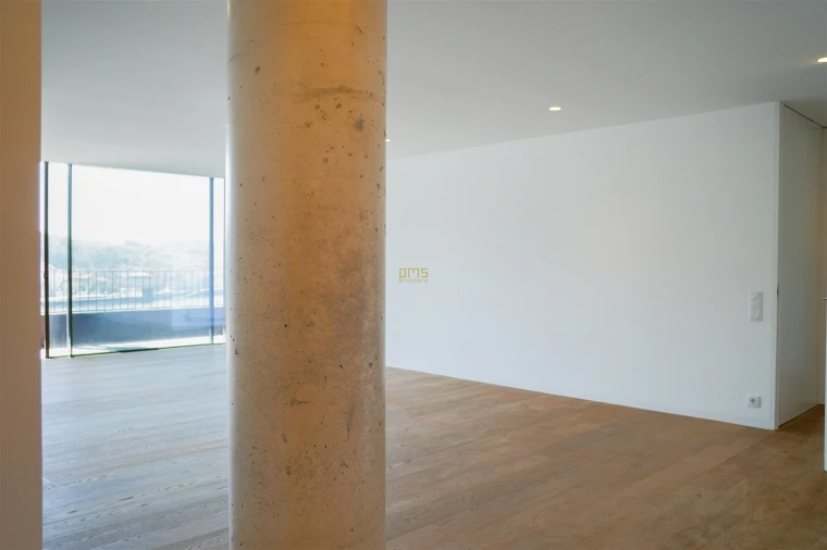 Apartamento T4 para Arrendamento em Lordelo do Ouro e Massarelos Foto 4