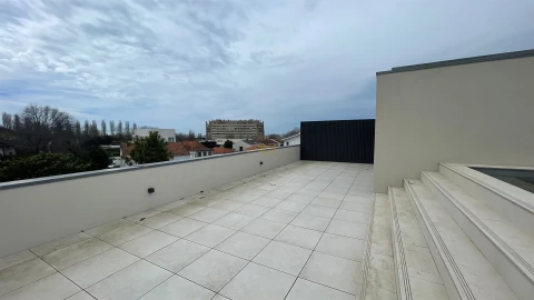 Apartamento T3 para Venda em Aldoar, Foz do Douro e Nevogilde