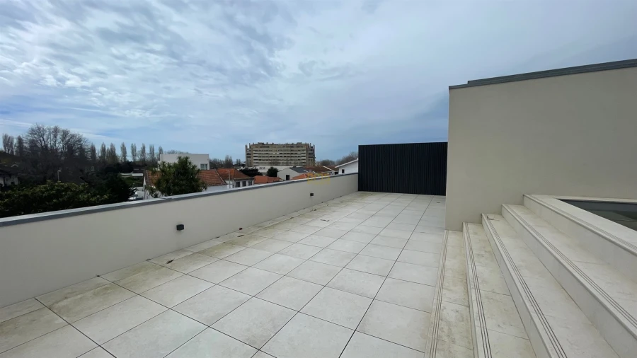 Apartamento T3 para Venda em Aldoar, Foz do Douro e Nevogilde Foto 17