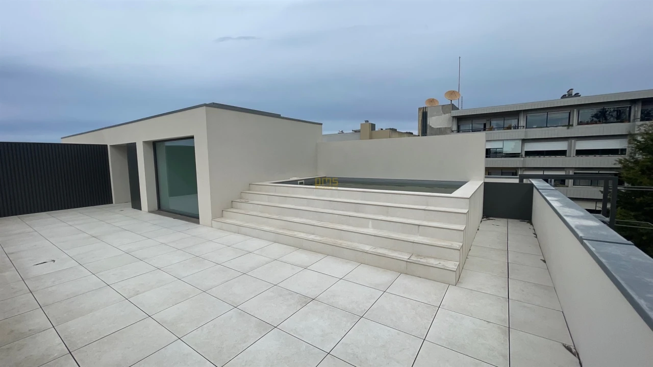Apartamento T3 para Venda em Aldoar, Foz do Douro e Nevogilde Foto 18