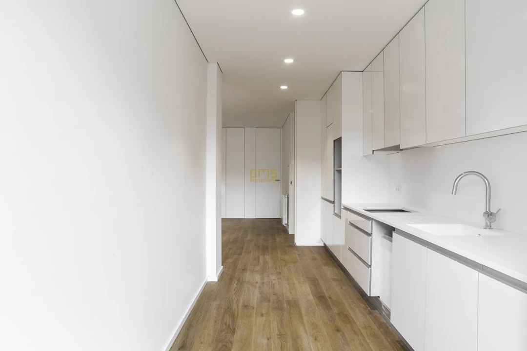 Apartamento T4 para Venda em Matosinhos e Leça da Palmeira Foto 8