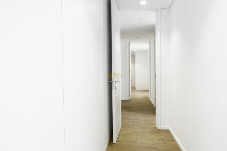 Apartamento T4 para Venda em Matosinhos e Leça da Palmeira Foto 11