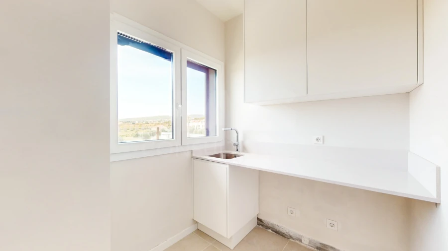 Apartamento T4 para Venda em Santo Antão e São Julião do Tojal Foto 4