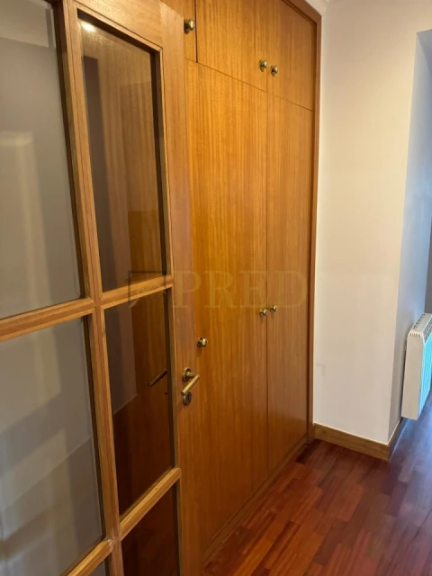 Apartamento T2 para Arrendamento em Lordelo do Ouro e Massarelos