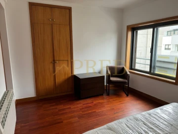 Apartamento T2 para Arrendamento em Lordelo do Ouro e Massarelos