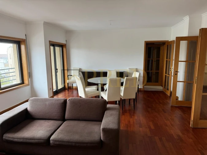 Apartamento T2 para Arrendamento em Lordelo do Ouro e Massarelos Foto 3