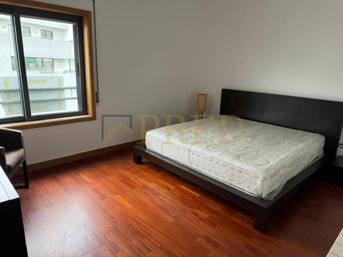Apartamento T2 para Arrendamento em Lordelo do Ouro e Massarelos Foto 24